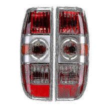 Coppia di fanali posteriori compatibili con Mazda BT-50, sostituzione diretta della luce freno posteriore.