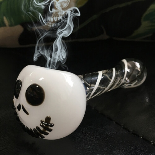Glaspfeife mit Skelettkopf, 11 cm 1