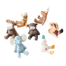 Cute Cartoon Animal Resin Hooks5.5x3cm7-Pack for Smooth Surfaces with Easy Adhesive Installation