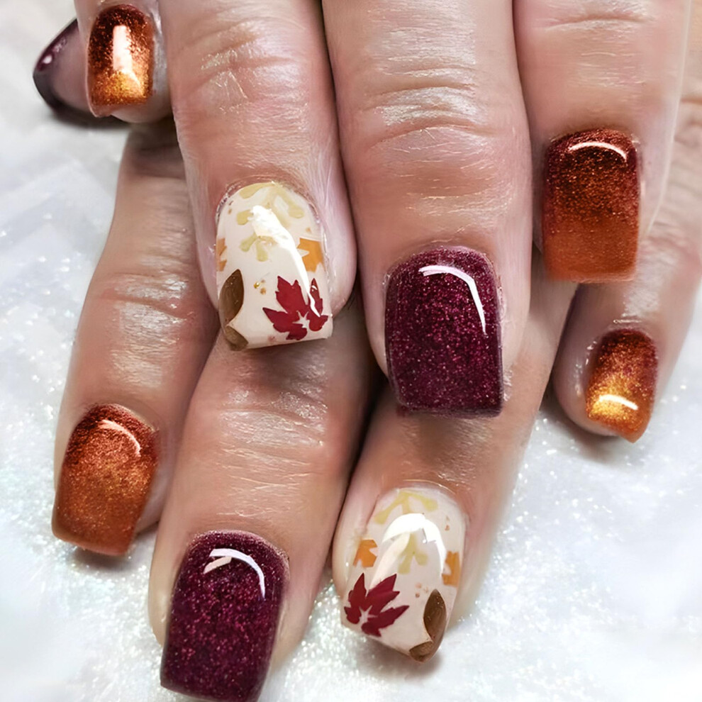 Short Square Press On Nails with Autumn Maple Leaf Design, 24pcs Fake Nails for Salon Finish at Home