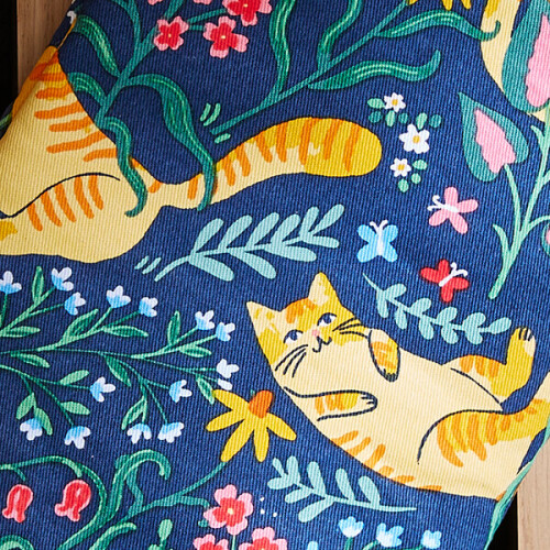 Ulster Weavers Marmalade Meadow Oven Gauntlet 2