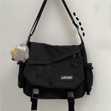 (Schwarz – Einzelpackung mit 4 Abzeichen) Retro-Umhängetasche für Herren, große Kapazität, leichte Schultertasche mit verstellbarem Schulte