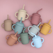 2-in-1 Silikon-Baby-Becher mit Strohhalm & Snacksdeckel, BPA-frei, 15 cm, verschiedene Farben
