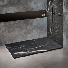 Receveur de douche - 140x80 cm - Imitation marbre noir - Extra-plat 2,5 cm - Grille carrée inox noir excentrée