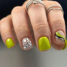 Short Square Press on Nails Set Green Swirl Glitter Reusable Acrylic False Nails with Glue Stickers