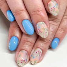 Short Almond Press On Nails Light Blue Nude Floral Glossy Finish Reusable Fake Nails Kit 24pcs