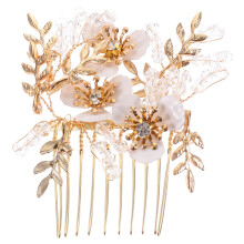 Wedding Hair Comb with Elegant Rhinestone Accents, Sparkly Bridal Hair Accessory for Brides