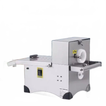 Automatische elektrische Wurstwickel- und -drehmaschine mit Knotenfunktion