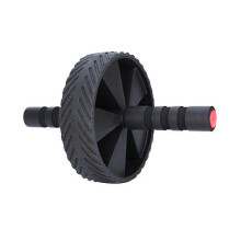 Buikspierroller, fitnessapparaat voor buik- en heuptraining, geschikt voor thuisgebruik in de sportschool.