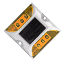 2X LED Solarbetriebene Bodenmarkierungsleuchten Wasserdicht Außen Auffahrt Straße Autobahn Spike Lampe