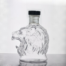 (1pcs 300ml color random) Eine 3D-Weinkaraffe in Tierform, eine Whiskyflasche in Tierform und wiederverwendbares Glastrinkgeschirr