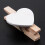 Petites pinces à linge en bois / Pinces décoratives avec cœurs, blanches 3