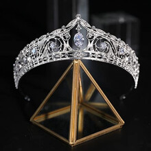 Bridal Crown with Rhinestones Elegant Vintage Tiara with Secure Comb for Wedding Brides