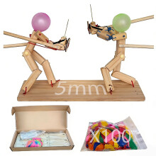 Handgefertigtes Boxsack-Fechtspiel aus Holz mit 100 Luftballons – Ultimativer Partyspaß für Familie und Freunde
