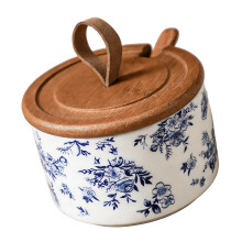 Pot à sel en céramique avec couvercle-petite fleur bleue