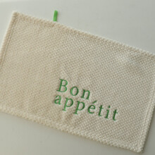 Grünes Polyester-Gesichtstuch Handtuch mit Stickerei B, 30 g