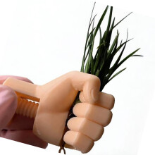 Einzigartiger 3D-gedruckter Pflanzenhalter in-Linke Hand