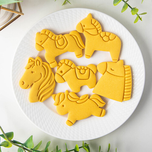 Eye Catching Plastic Horse Shape Cookie Stamps Perfect-Type D 2