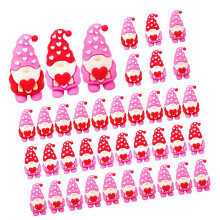 Miniatur-Valentinstag-Herz-Zwerge-Figuren. Winzige-50