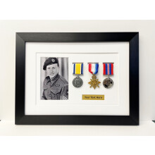 (Oak, White) Military Medal Display Frame: Photo & Title, WW1 WW2 Medals (41cm x 31cm)