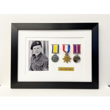 (Grey, White) Military Medal Display Frame: Photo & Title, WW1 WW2 Medals (41cm x 31cm)