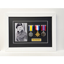 (Silver, Black) Military Medal Display Frame: Photo & Title, WW1 WW2 Medals (41cm x 31cm)