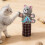 La marionnette de dessin animé de lutteur de chats encourage le 7