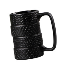 Tasses en céramique brillantes-Coupe de pneu à poignée C noire