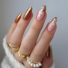 Christmas Press on Nails Long Oval Fake Nails with Snowflake and Gold Glitter Design Reusable Set 24Pcs