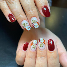 Spring Red Press on Nails Short Square Glossy Fake Nails Floral French Tip Acrylic Set 24PCS