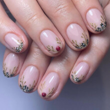 Christmas Press On Nails Set with Elk Design, Reusable Fake Nails Kit for Women, 24Pcs Square Full Cover