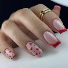 Valentine's Day Press On Nails Red Heart Short Square Acrylic Fake Nails with Glue 24pcs Set