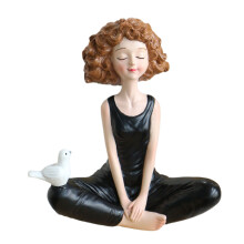 Yoga-Mädchen-Figuren aus Kunstharz mit Tauben, Yoga-Pose,