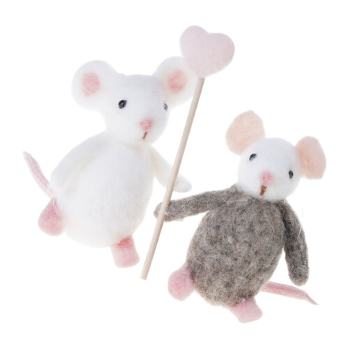 Handmade Love Shaped Mouse Needle Poking Project Using Wool-1A