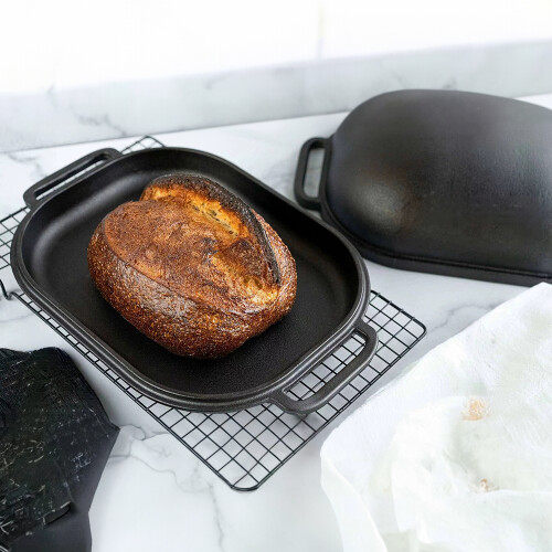 Garden Sanctuary Cast Iron Bread & Roasting Pan with Lid 1