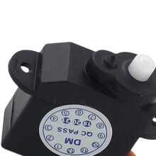 4 Stück Neuer 2,1-G--Mikro-Servo 180-Grad-Drehung DM-S0020 2-G-Kunststoff--Servomotor 4,8 V-6 V