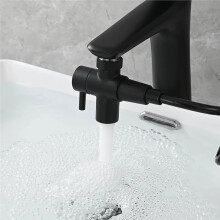 Messing Wasserhahn Umleitungsventil für Küchenspülen Wasserhahn Ventilverteiler mit Belüfter Spülschlauchanschluss M22 zu M24 Schwarz