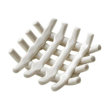 Portasapone In Ceramica per il Bagno, Elegante Piatto Autosvuotante con Design Cavo, Ideale per Doccia e Bagno B