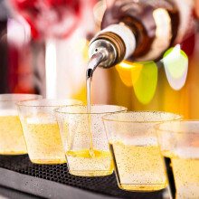 100Pcs 10OZ Gold Plastic Cups, Disposable Gold Glitter Plastic Cups, Clear Plastic Cups Tumblers, Wedding Party Cups