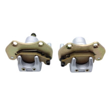 1Pair Motorcycle Front Brake Caliper with Pads 705600576 705600575 for Can Am Outlander Max 330 400 500 650 850 04-15