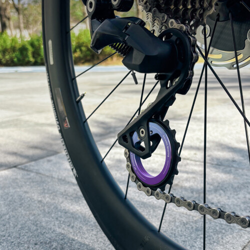 Durability Aluminum Rear Derailleurs Guide Wheel with Deep Tooth 1