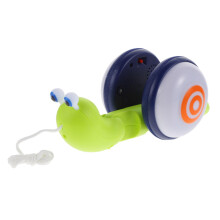Pull Along Snail Toy for Toddlers with Smooth Wheels Easy Grip Handle Indoor Outdoor Play