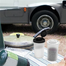 4pcs Salt and Pepper Shakers for Camping Picnic Outdoors Kitchen Lunch Boxes Travel Spice Dispenser
