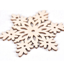 24 Wooden Snowflake Decorations Christmas Tree Hanging Decoration Snowflake Shape Decoration Hollow Hanging Decoration A