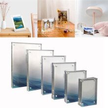 Durable Clear Acrylic Magnetic Picture Frame for Preserving Beautiful Memories 15X21cm