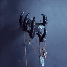 2X Witch'S Hand Wall Hanging Statues,Resin Retro Art Hanging Design Mounted Hang Decoration (Black)
