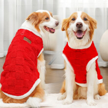 Hundetøj til store hunde, nyt overtøj i plys og fleece til store racer, varmt vintertøj til golden retrievers og store katte. Rød L