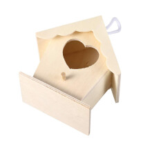 Wooden Heart Shaped Hanging Bird House Nest Shelter for Canaries Parrots Larks Outdoor Decor