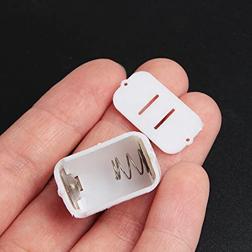 10Pcs LR44 AG13 Battery Storage Case with Transparent Lid Secure Snap Closure Compact Holder 2