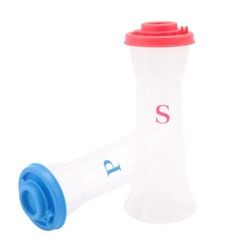 Plastic Salt and Pepper Shakers with Lids Large  Covered Moisture Proof Salt Shaker Pepper Container 4pack 2